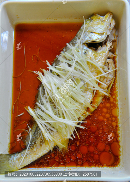 蒸鱸魚(yú)