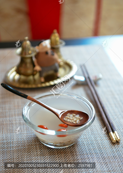 小米枸杞湯