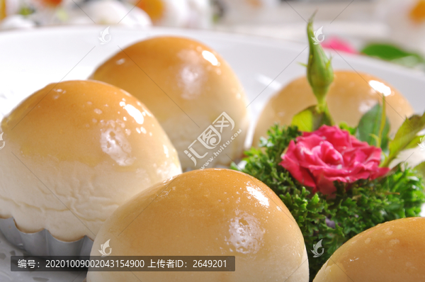 叉燒焗餐包