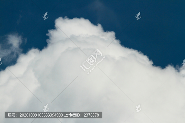 藍(lán)天白云