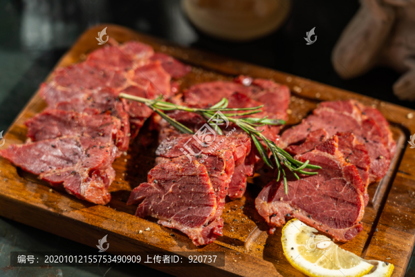 煙熏馬肉