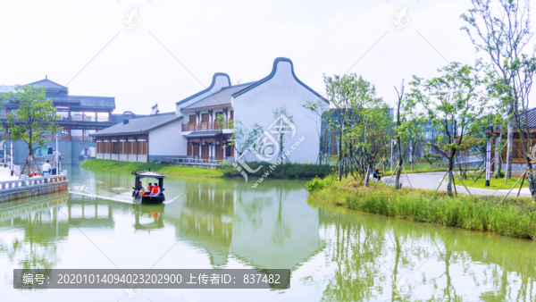 洋湖水街流水小舟