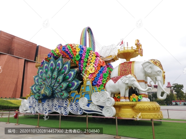 大象花車