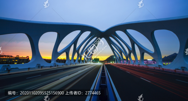 珊瑚貝大橋