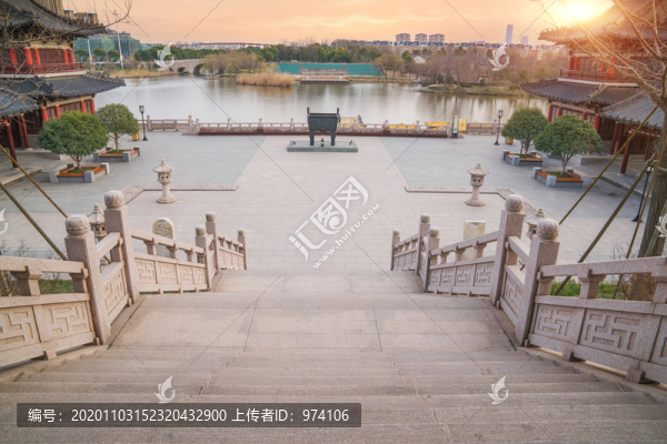 中國(guó)泰州望海樓和公園風(fēng)光