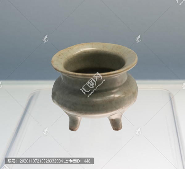 南宋郊壇下官窯鬲式爐