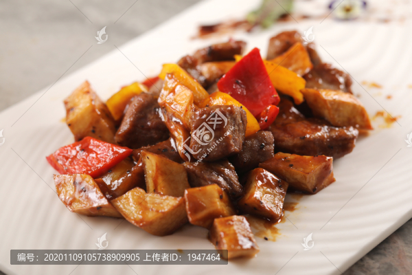 黑椒牛肉粒