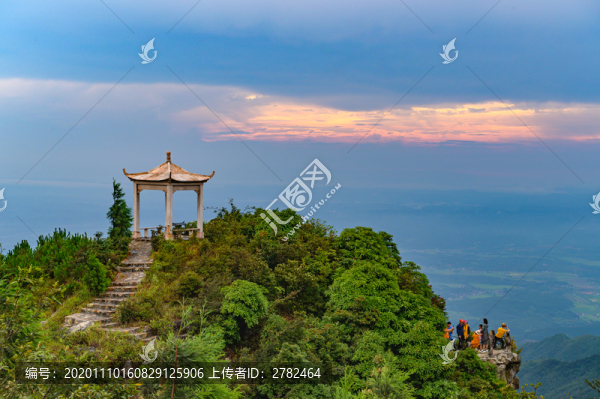 回龍山
