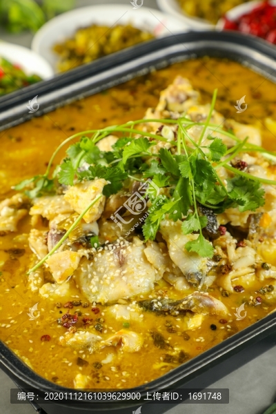 酸菜魚鍋