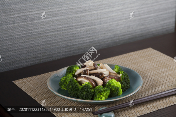 橄欖油炒雜菌