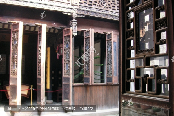 木雕門(mén)窗