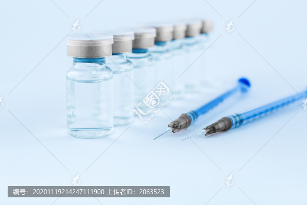 白背景微距拍攝疫苗主題圖片