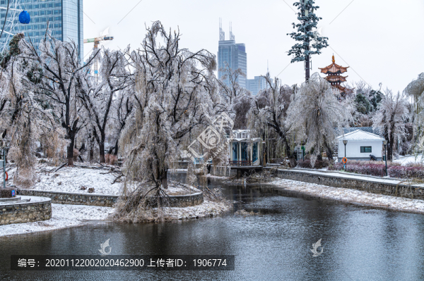 雨雪過后的中國長春兒童公園冬季