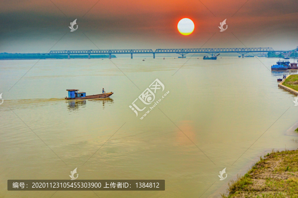 長江日出