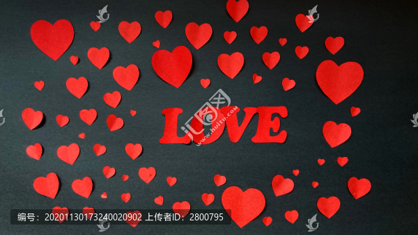 黑色背景的紅心love