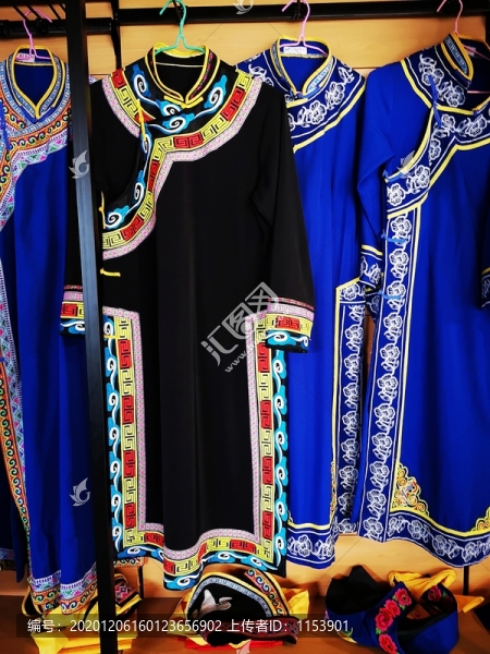 羌族服飾