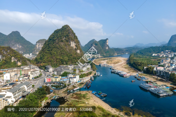 航拍桂林陽朔漓江山水風(fēng)光