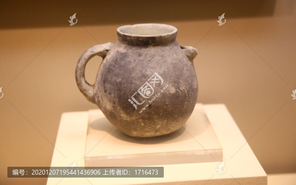 陶壺