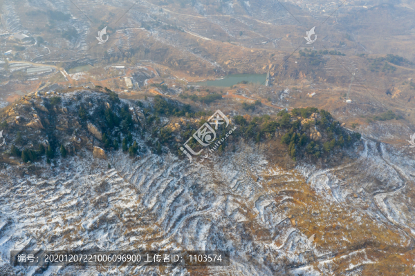 航拍雪后的濟(jì)南柳埠長(zhǎng)城嶺28