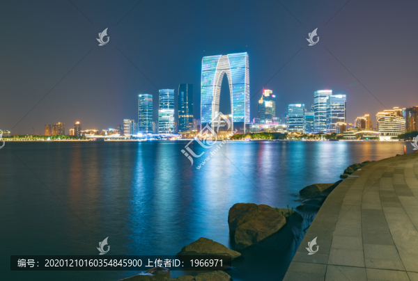 蘇州東方之門夜景