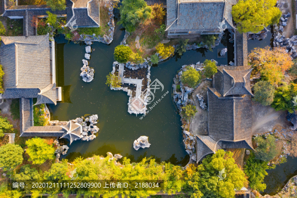 中國古典園林秋景如畫