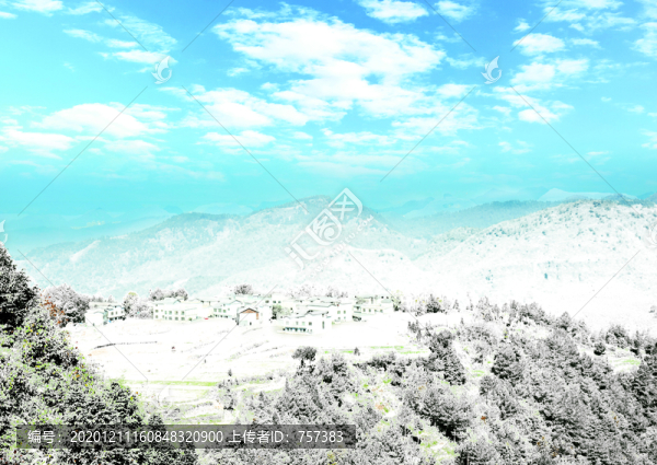 高坡雪景