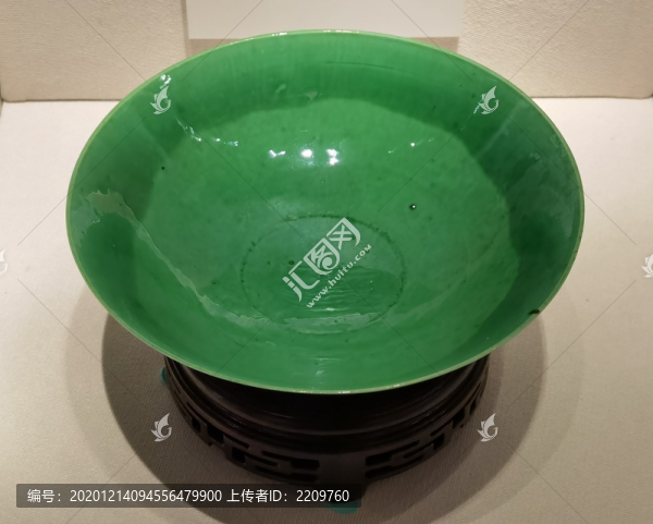 綠釉碗
