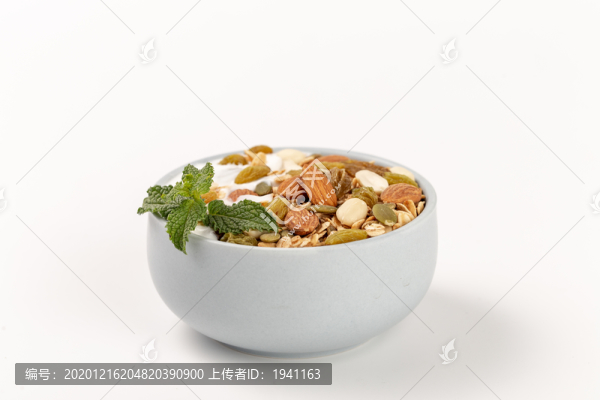 堅(jiān)果燕麥片