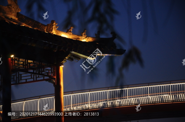 秋夜亭子