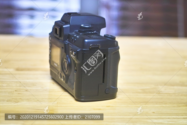第一代數(shù)碼相機(jī)