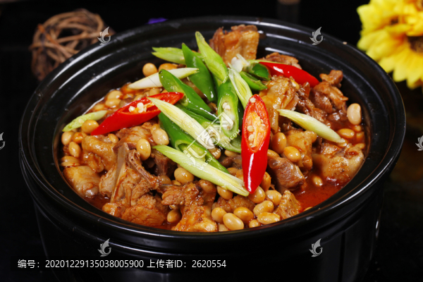 黃豆煲土雞