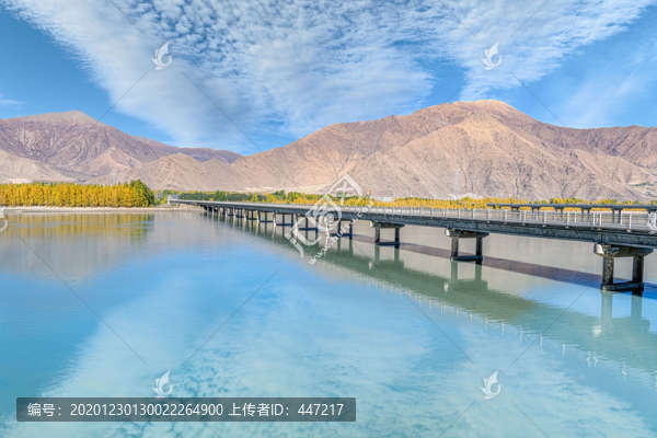 雅魯藏布江大橋