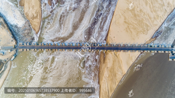 冬日黃河浮舟橋