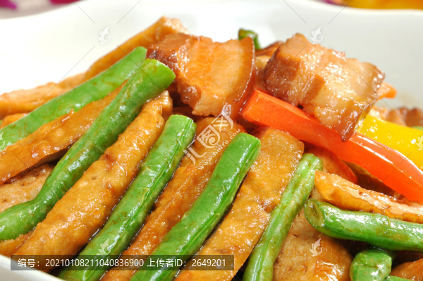 豆干炒鹵肉