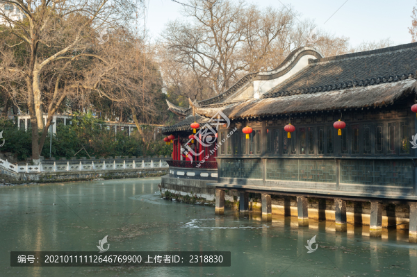 冶春水繪閣
