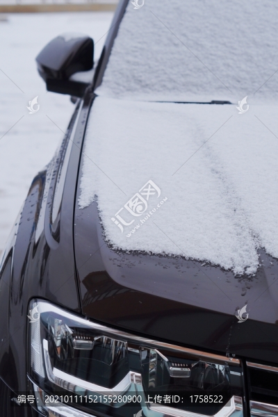 汽車上的雪
