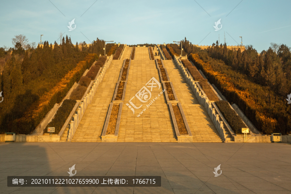 中國山西呂梁卦山風(fēng)景區(qū)
