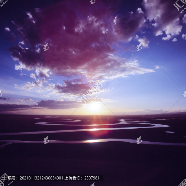 夕陽下的長河