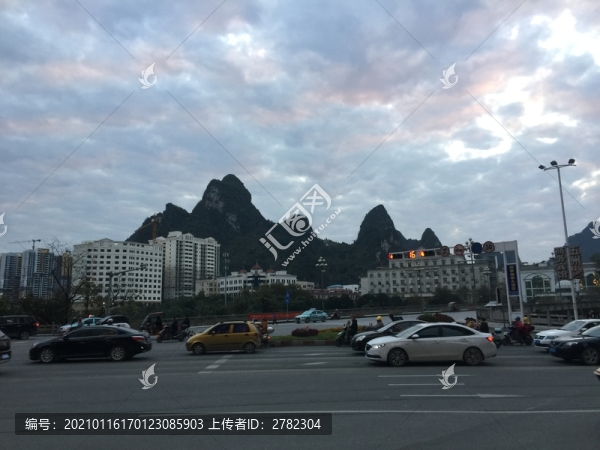 廣西河池紅綠燈處景