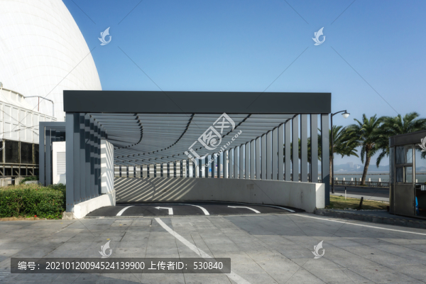 停車場出入口
