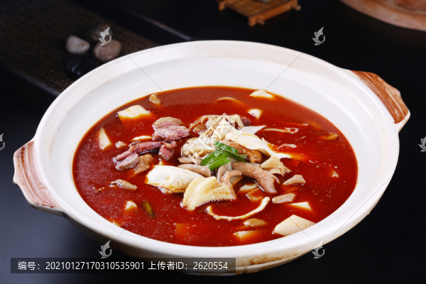 砂鍋牛雜煲