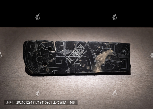 商代婦好墓鶚紋特磬