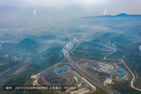 湖南湘西的高速公路