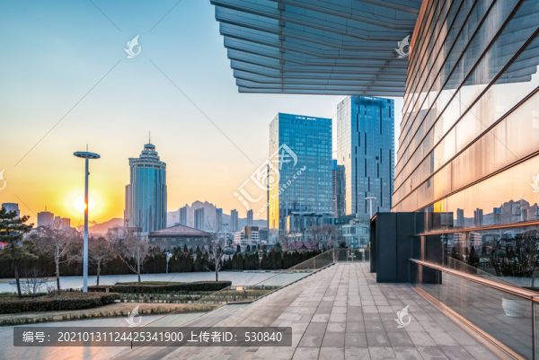 青島嶗山區(qū)高層建筑街道街景
