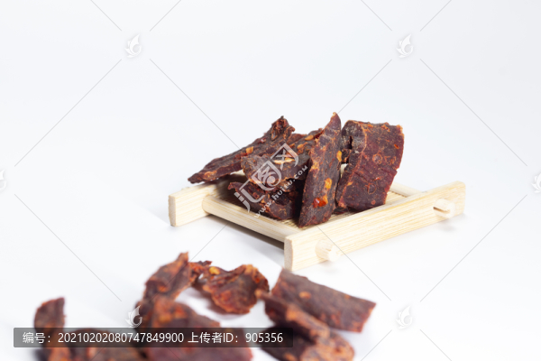 手撕牛肉干五香麻辣