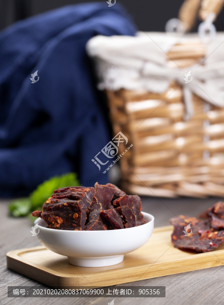 手撕牛肉干五香麻辣