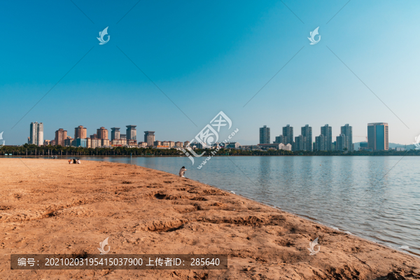 彌勒湖泉生態(tài)園風光