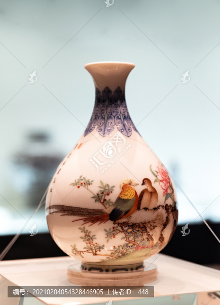 琺瑯彩芍藥雉雞圖玉壺春瓶
