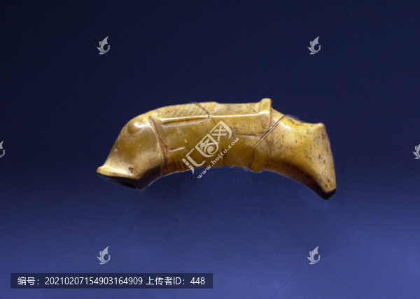 商黃玉魚形珮