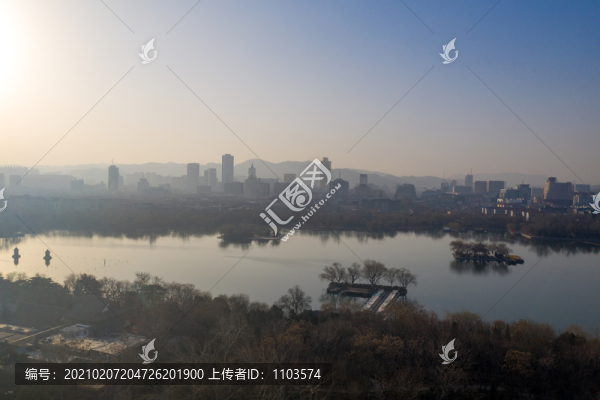 航拍濟(jì)南大明湖16
